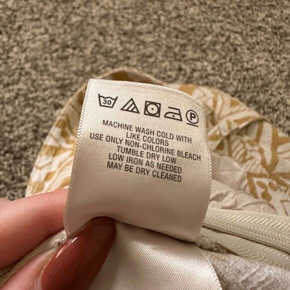 Elevenses Anthropologie cream & yellow print shorts size 4 - Picture 6 of 11